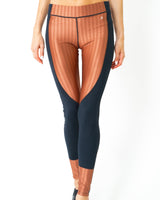 I Carry Myself Differently Leggings