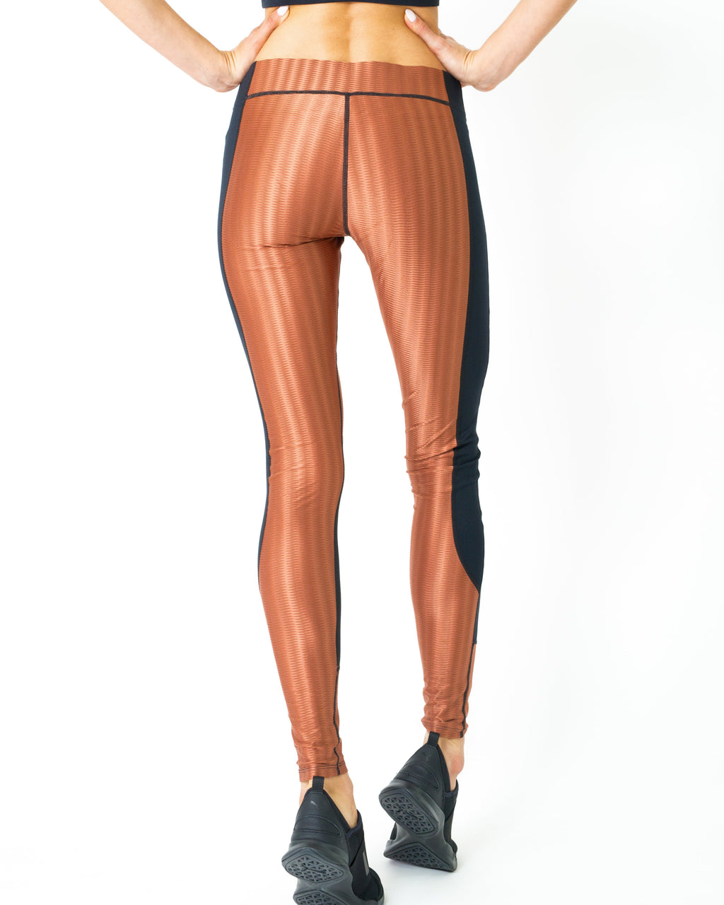 I Carry Myself Differently Leggings