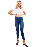She’s Walking in Power Jeggings / Leggings