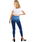 She’s Walking in Power Jeggings / Leggings
