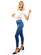 She’s Walking in Power Jeggings / Leggings