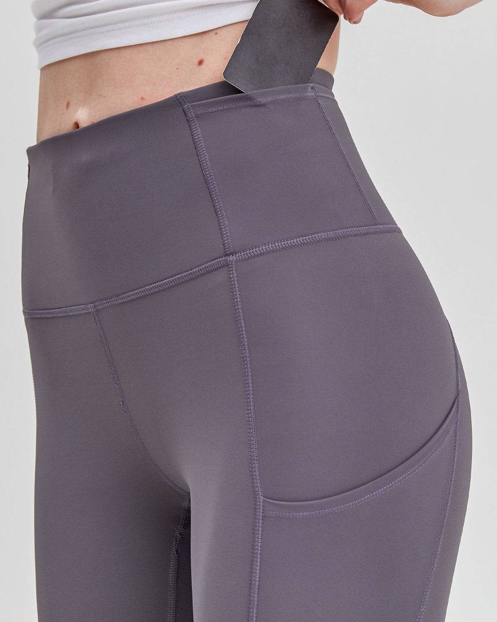 Strong. Sculpted. Irresistible. Leggings
