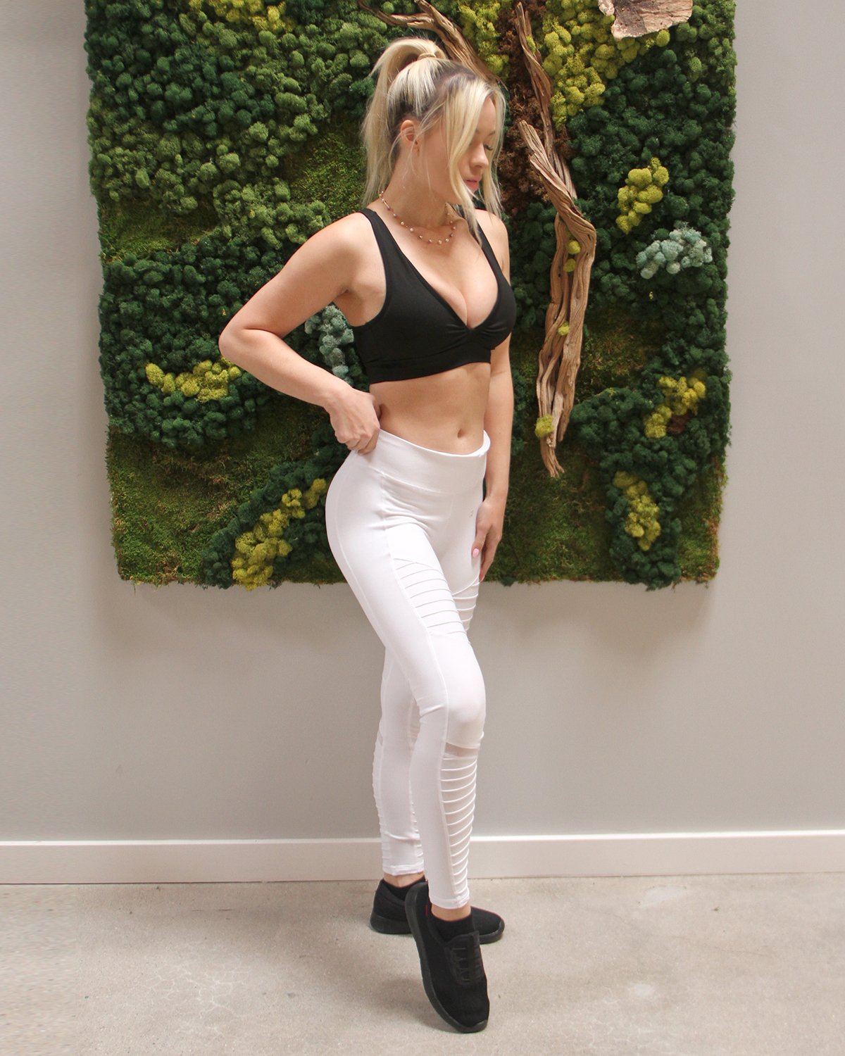 She’s Becoming Her Dream Leggings