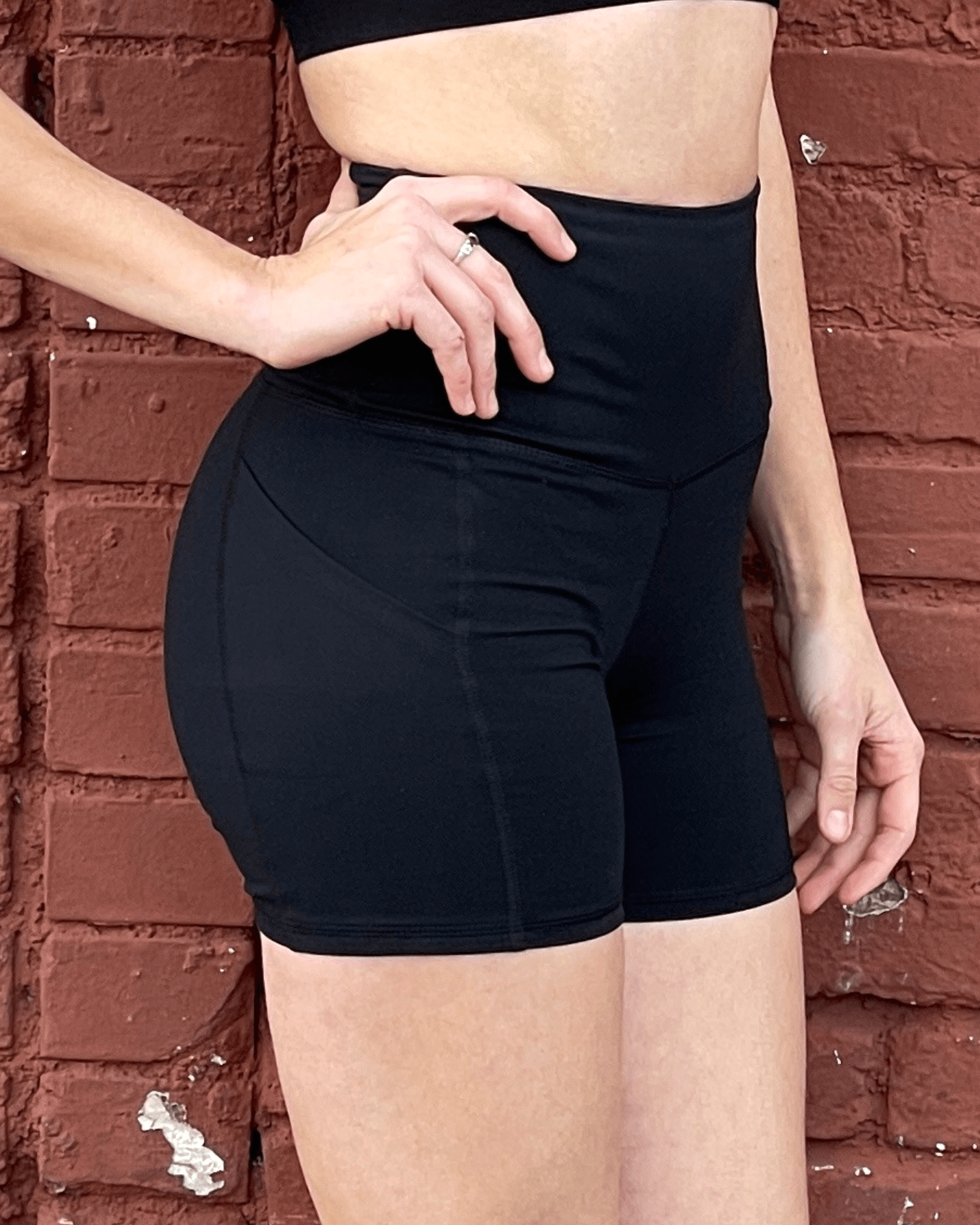 PowerPocket Sculpt Shorts