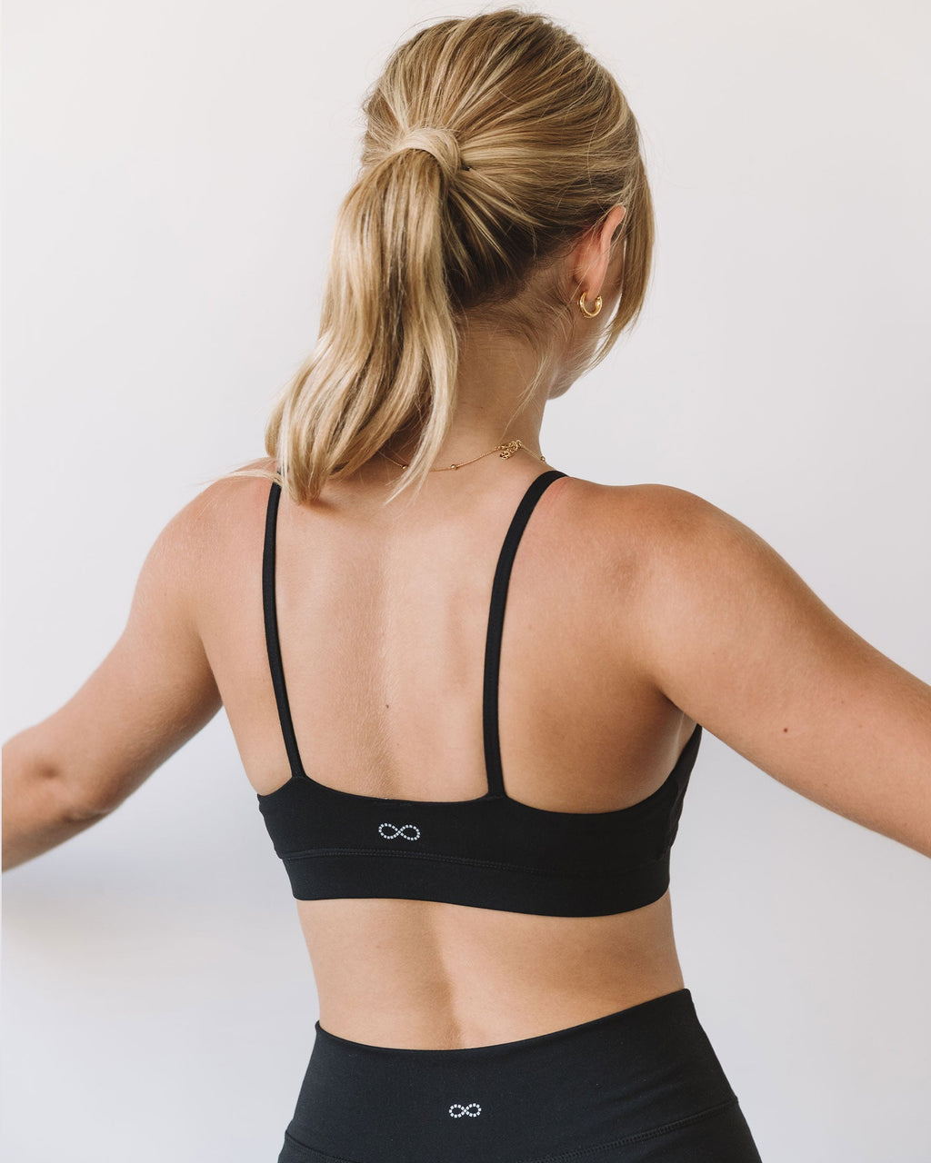 The Compliment Magnet Top